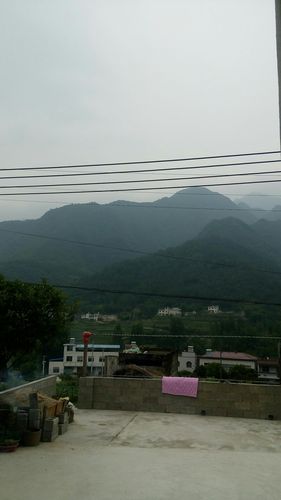 湖北襄阳保康峰山尖海拔?襄阳今日气压是多少-图1 湖北襄阳保康峰山尖海拔?襄阳今日气压是多少-图1