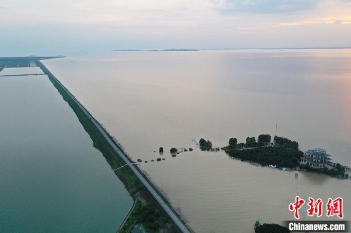 鄱阳湖的浪有多大?江西鄱阳多少度-图2 鄱阳湖的浪有多大?江西鄱阳多少度-图2