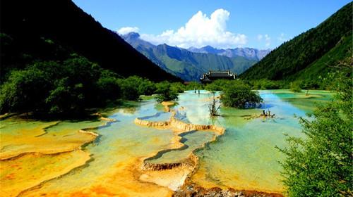 去九寨沟黄龙旅游会有高原反应吗?10月黄龙景区山上多少度-图2 去九寨沟黄龙旅游会有高原反应吗?10月黄龙景区山上多少度-图2