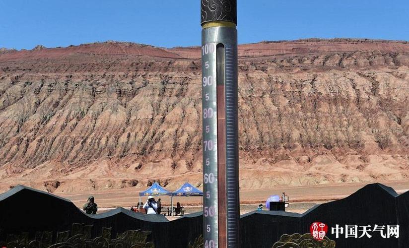 新疆吐鲁番夏天能在地上住吗?新疆吐鲁番天气多少度-图2 新疆吐鲁番夏天能在地上住吗?新疆吐鲁番天气多少度-图2
