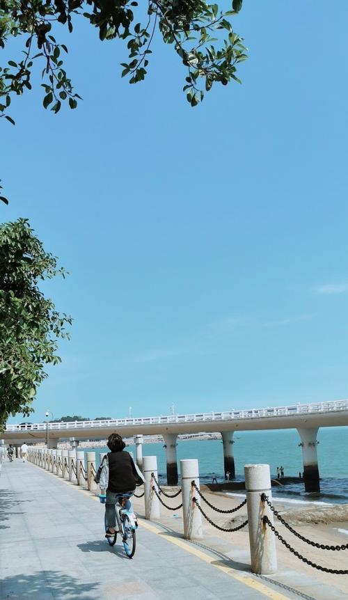 厦门4月份穿什么衣服鞋子合适?4月去厦门多少度-图1 厦门4月份穿什么衣服鞋子合适?4月去厦门多少度-图1