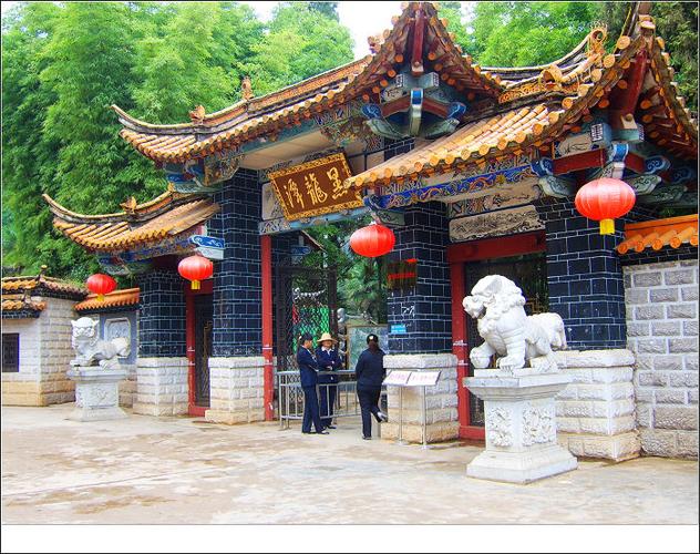 昆明骑摩托看风景好去处?黑龙潭一圈多少公里-图3 昆明骑摩托看风景好去处?黑龙潭一圈多少公里-图3
