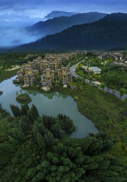 峨眉山适合购物的地方有哪些啊?七里坪东镇房价是多少-图1 峨眉山适合购物的地方有哪些啊?七里坪东镇房价是多少-图1