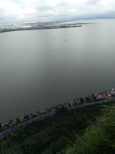 昆明潮湿吗?云南滇池的温度是多少-图1 昆明潮湿吗?云南滇池的温度是多少-图1