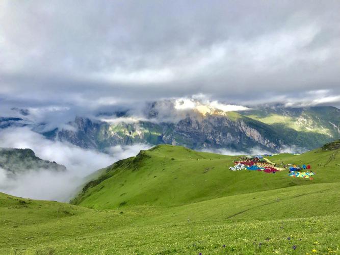 去九顶山需要准备什么吃的?九顶山晚上温度大概多少-图2 去九顶山需要准备什么吃的?九顶山晚上温度大概多少-图2