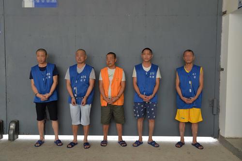 化州市张学晓刑事案?化州地区电话是多少-图1 化州市张学晓刑事案?化州地区电话是多少-图1