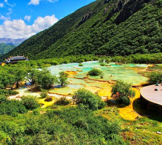 黄龙风景区天气穿什么衣服?成都黄龙八月份气温多少-图2 黄龙风景区天气穿什么衣服?成都黄龙八月份气温多少-图2