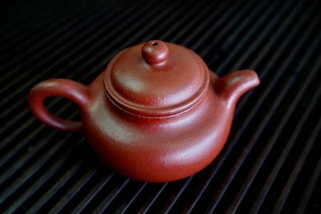 紫砂壶出汗是好还是坏?江苏宜兴今天气温是多少-图3 紫砂壶出汗是好还是坏?江苏宜兴今天气温是多少-图3