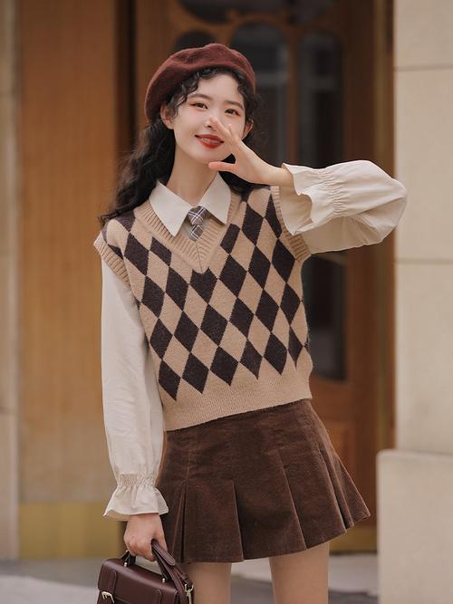 10度左右穿毛衣衣服合适?十度左右穿多少衣服合适-图2 10度左右穿毛衣衣服合适?十度左右穿多少衣服合适-图2
