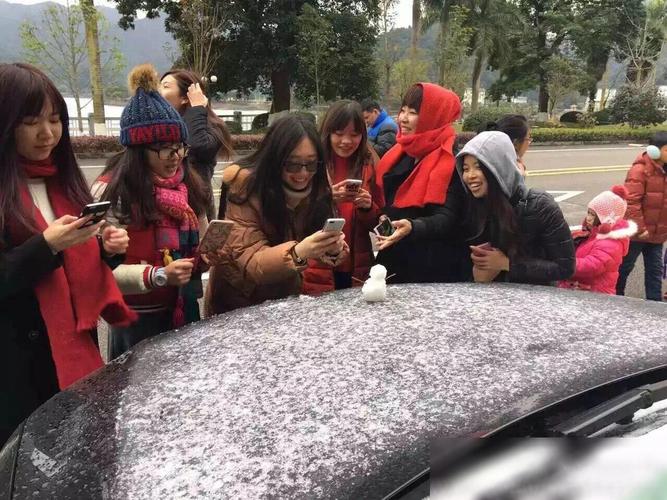 离广东最近堆雪人的地方?今天番禺的温度是多少-图1 离广东最近堆雪人的地方?今天番禺的温度是多少-图1