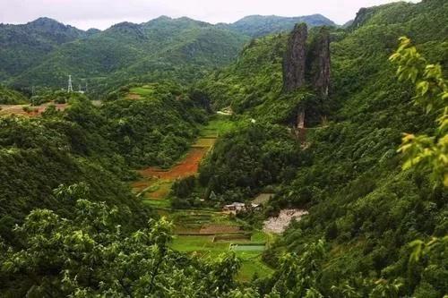 宜昌最高山峰排名?桂东清泉镇海拔多少米-图2 宜昌最高山峰排名?桂东清泉镇海拔多少米-图2