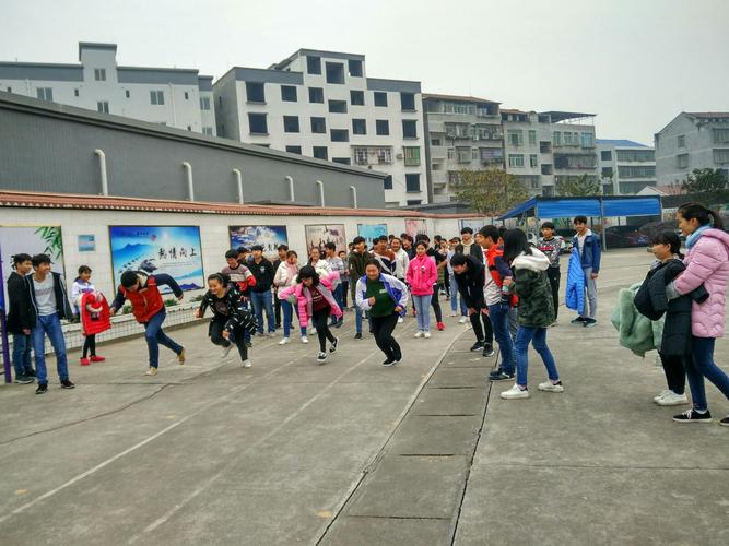 资中新客运站开通时间？资中配龙中学学生有多少人-图3