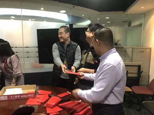 同事家属升迁请酒拿什么的合适?升官发红包发多少合适-图1 同事家属升迁请酒拿什么的合适?升官发红包发多少合适-图1