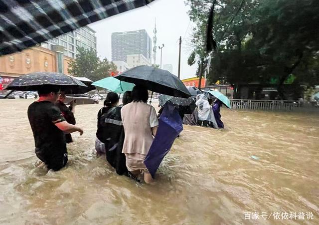 北京的洪水比郑州720洪水大吗?721暴雨死了多少人-图2 北京的洪水比郑州720洪水大吗?721暴雨死了多少人-图2