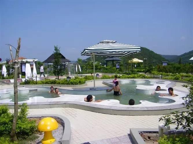 容县黎村天堂湖温泉未成年可以去吗?黎村温泉多少钱一个钟-图2 容县黎村天堂湖温泉未成年可以去吗?黎村温泉多少钱一个钟-图2