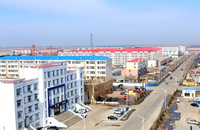 前进镇有哪些农场？前哨农场有多少人口-图2