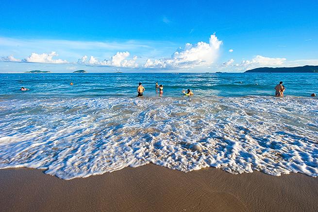 三亚夏天海水温度?三亚夏天的温度是多少-图2 三亚夏天海水温度?三亚夏天的温度是多少-图2