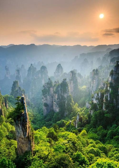 10-12月去张家界适合玩吗?张家界10月份温度是多少时间-图1 10-12月去张家界适合玩吗?张家界10月份温度是多少时间-图1
