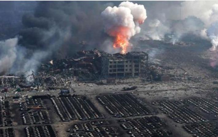 2015年8月12曰天津港大爆炸是怎么一回事?天津多少号供暖2015-图1 2015年8月12曰天津港大爆炸是怎么一回事?天津多少号供暖2015-图1