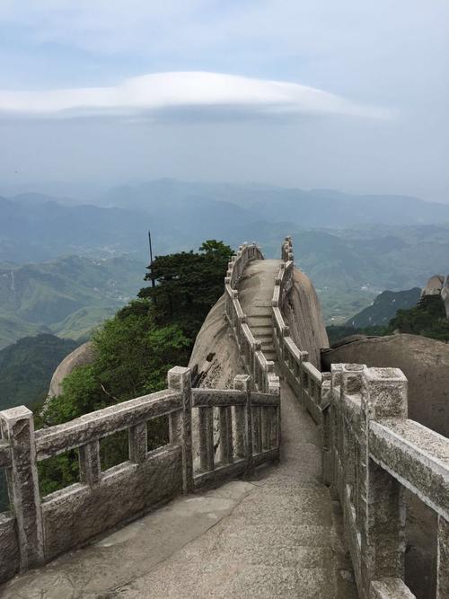 天柱山最高峰有多高?安庆浮山北纬多少度-图1 天柱山最高峰有多高?安庆浮山北纬多少度-图1
