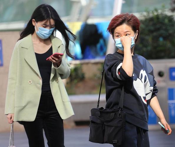 南京11月份穿什么衣服比较好?南京十一月温度是多少-图2 南京11月份穿什么衣服比较好?南京十一月温度是多少-图2