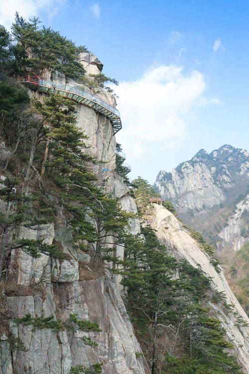 六安天堂寨山顶冷吗?安徽六安温度多少钱-图3 六安天堂寨山顶冷吗?安徽六安温度多少钱-图3