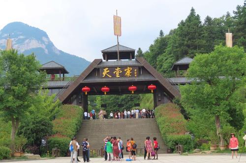 六安天堂寨山顶冷吗?安徽六安温度多少钱-图2 六安天堂寨山顶冷吗?安徽六安温度多少钱-图2