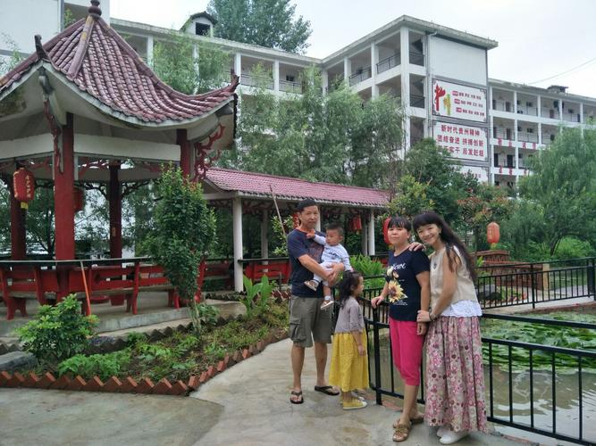 贵州桐梓茅石镇避暑农家乐如何?桐梓县七月气温多少-图1 贵州桐梓茅石镇避暑农家乐如何?桐梓县七月气温多少-图1