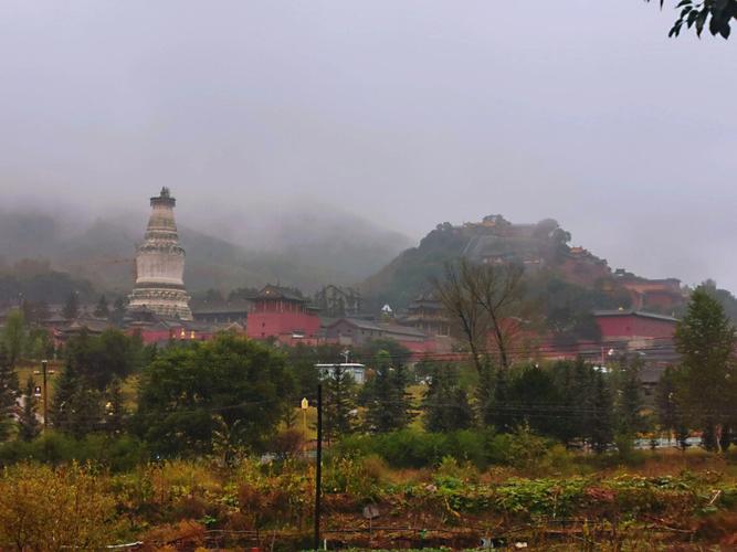 五台山天气18度到20度穿什么衣?五台山最高温度是多少度-图2 五台山天气18度到20度穿什么衣?五台山最高温度是多少度-图2