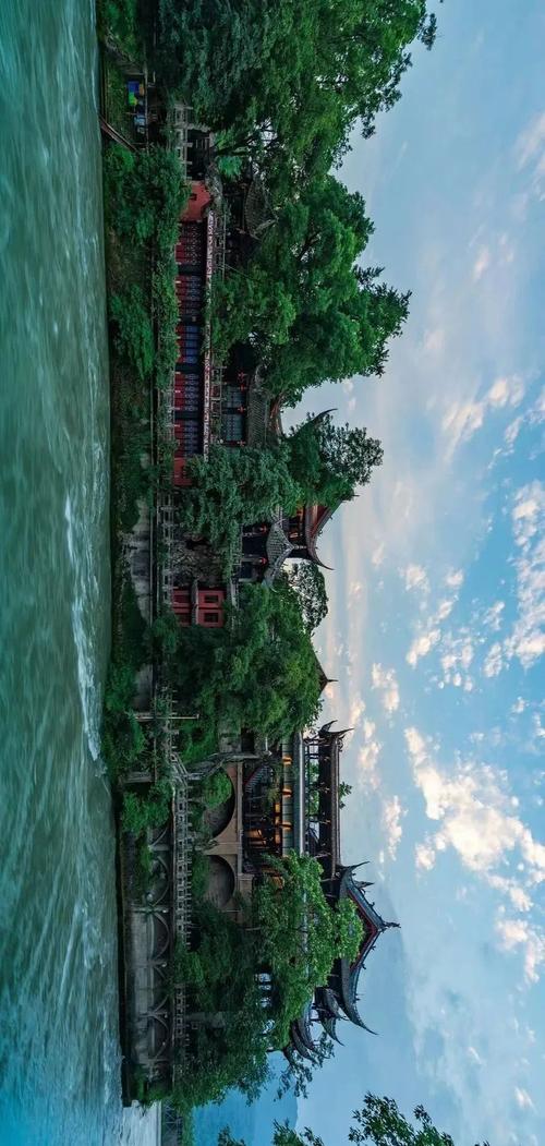都江堰16度适合穿什么衣服?都江堰多少度-图2 都江堰16度适合穿什么衣服?都江堰多少度-图2