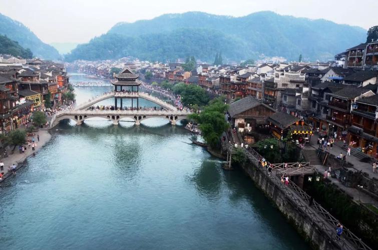 7月份去凤凰古城热不热?湖南凤凰古城气温多少-图3 7月份去凤凰古城热不热?湖南凤凰古城气温多少-图3