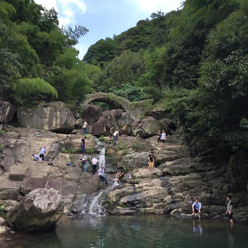 丹山赤水怎么走?宁波丹山赤水多少个景-图1 丹山赤水怎么走?宁波丹山赤水多少个景-图1