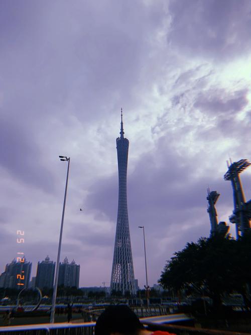 广州塔几点可以上去?多少级台风可以吹翻小蛮腰-图1 广州塔几点可以上去?多少级台风可以吹翻小蛮腰-图1