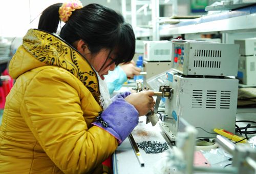 唐河盛居路做耳机的叫什么厂?唐河厂一个月大概多少钱-图1 唐河盛居路做耳机的叫什么厂?唐河厂一个月大概多少钱-图1