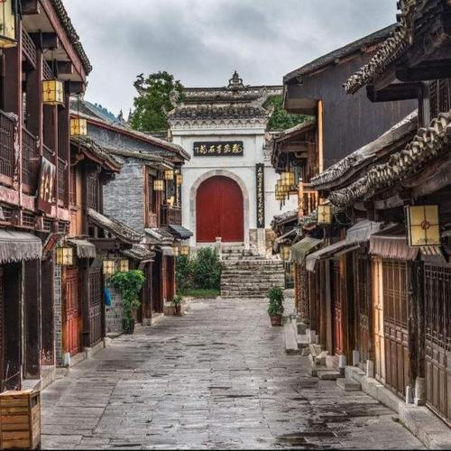 青岩古镇年游客量?青岩古镇多少年-图3 青岩古镇年游客量?青岩古镇多少年-图3